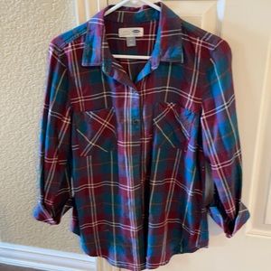 Old Navy. Size M. Button down shirt with pockets on each side.
